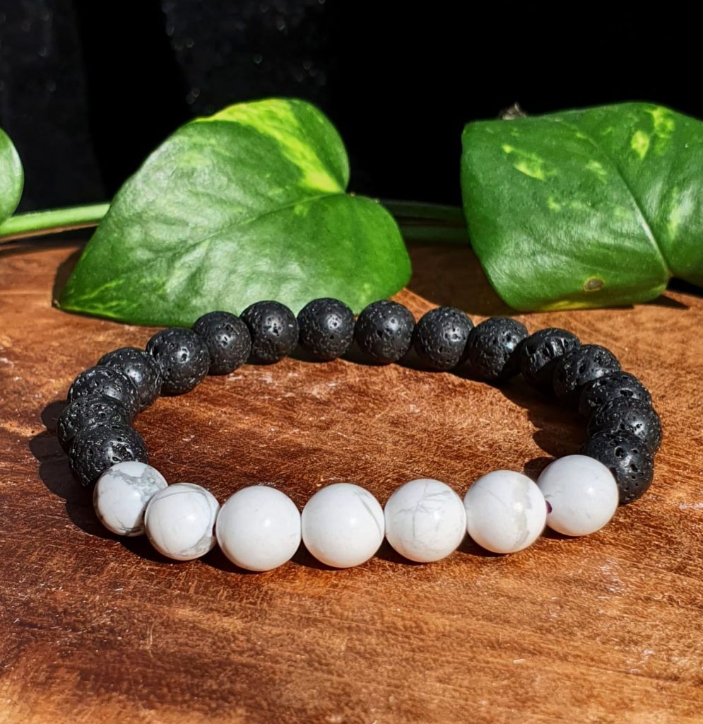 Howlite and Lava Stone Bracelet - Wholesale Rocks